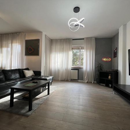 Cc Apartment Гориция Екстериор снимка